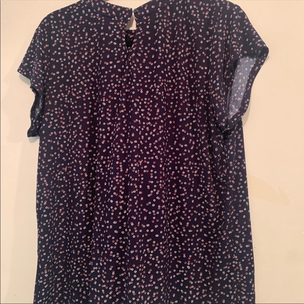 Halogen blouse with keyhole cut out in Large - Picture 2 of 4